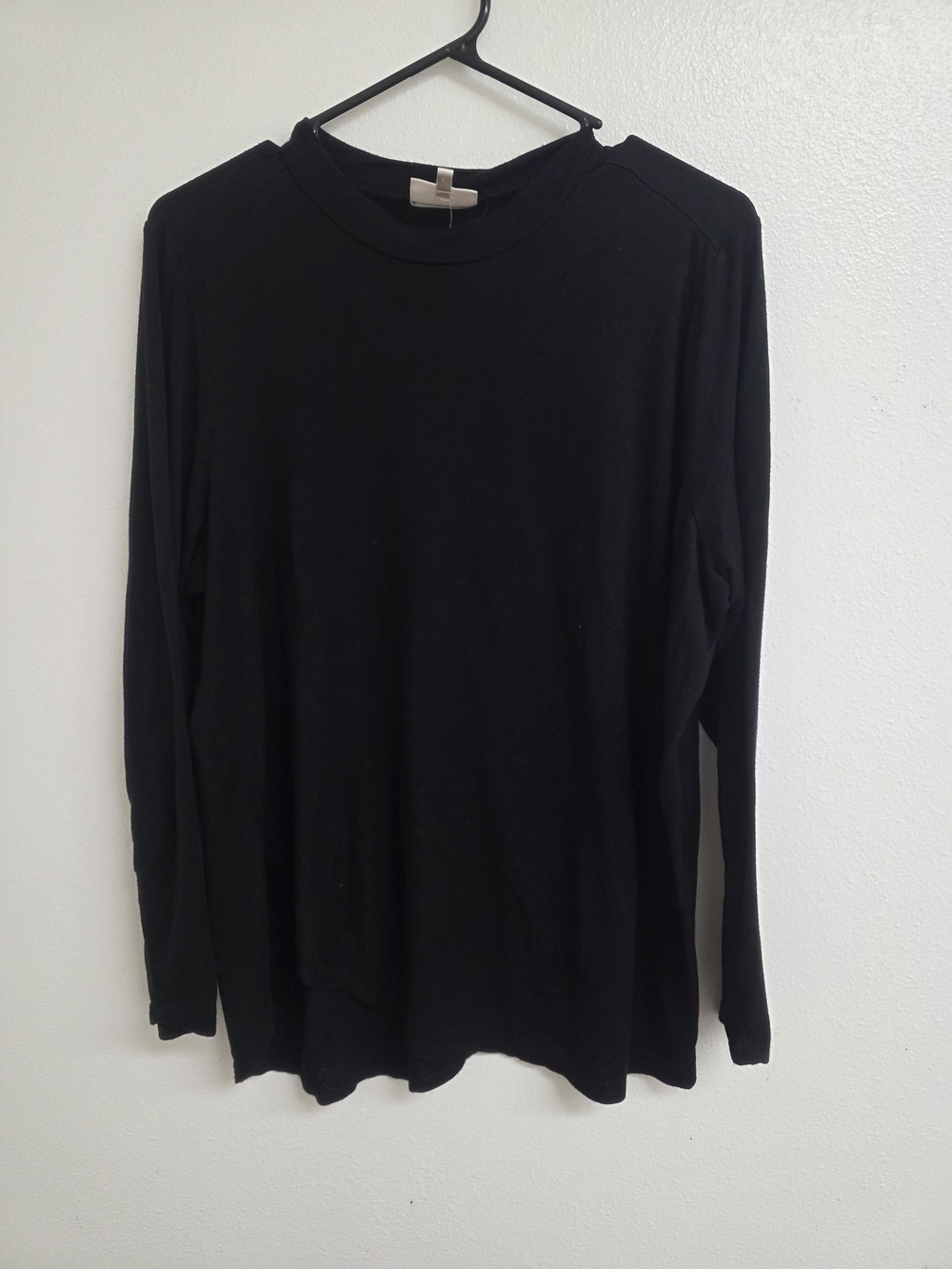 Belle Du Jour Black Long Sleeve Crew Neck Top - Minimalist Knit (0689)